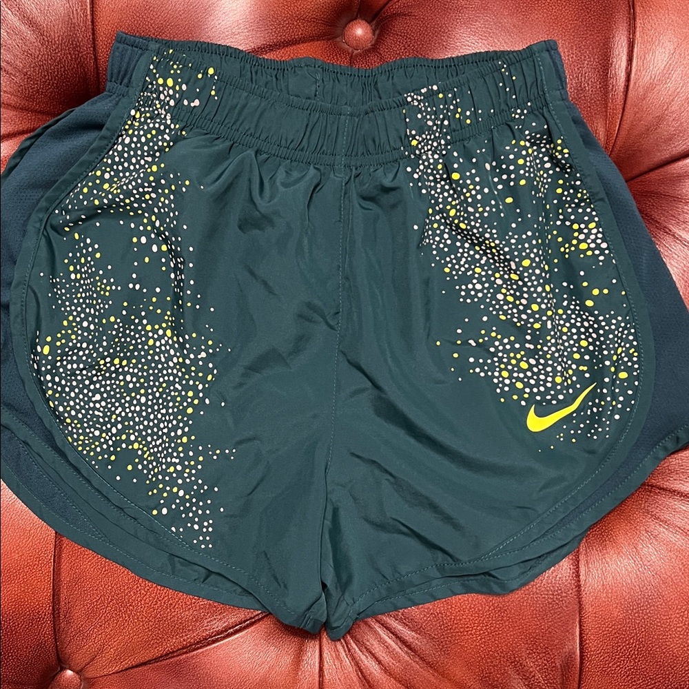 Nike Dri-FIT Dark Green/Teal Shorts - Size small